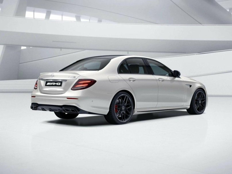 Мерседес е200 4 matic