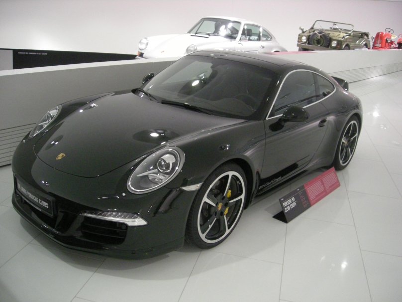 Порше 2012