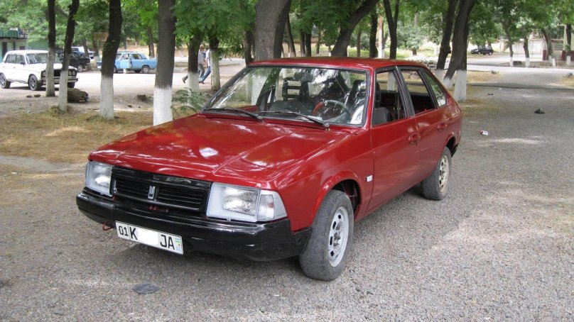 Москвич 2141 красный