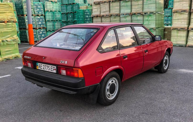 Москвич-2141 легковой