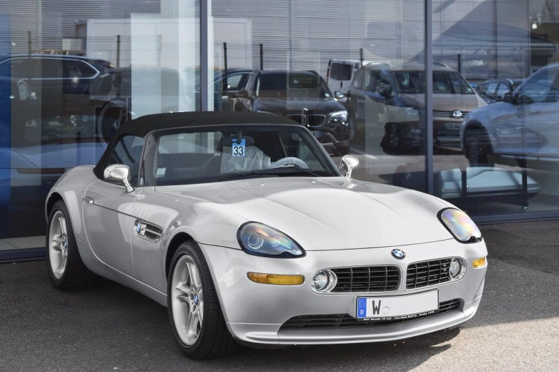 BMW z8 White