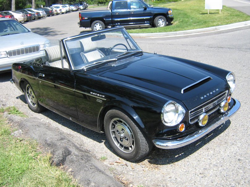 Datsun 2000