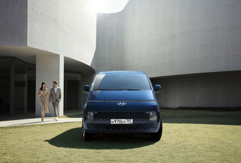 Новый Hyundai Staria 2022