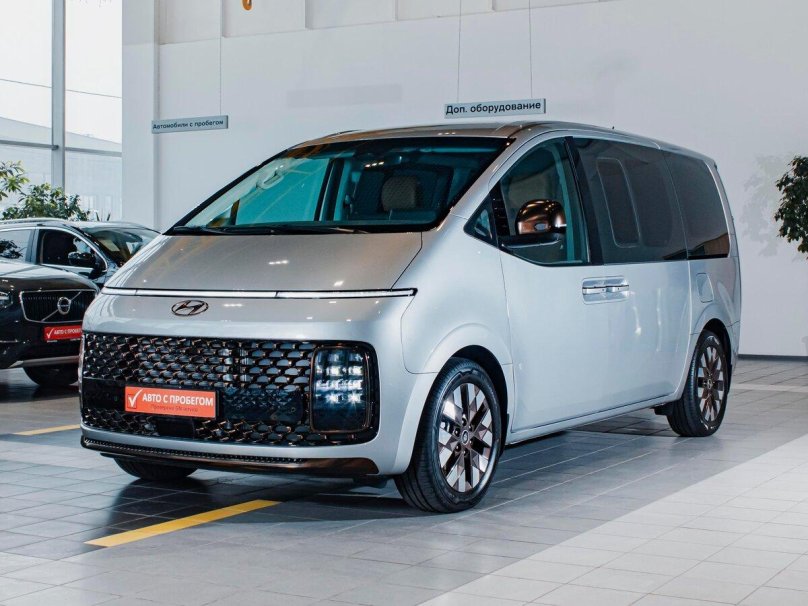 Hyundai Staria 2021