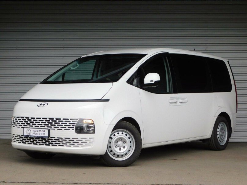 Минивэн Hyundai Staria 2022