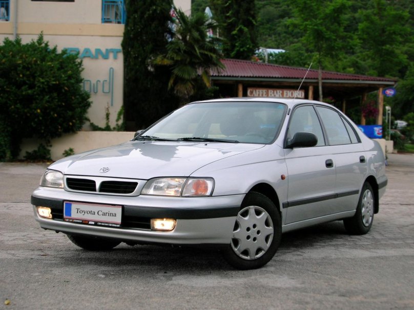 Toyota Carina e t19