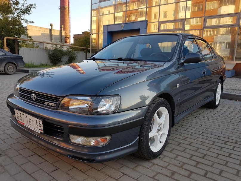 Toyota Carina e