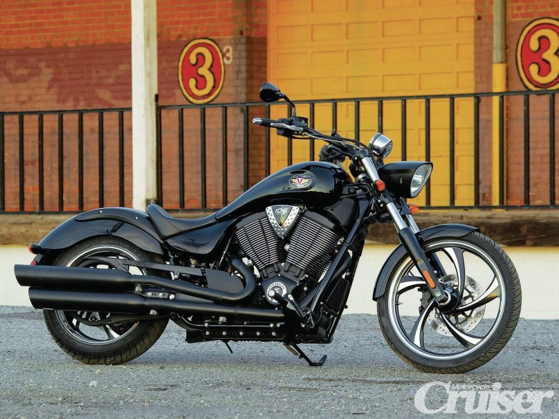 Мотоцикл Victory Vegas