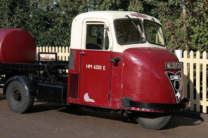 Трехколесный грузовик