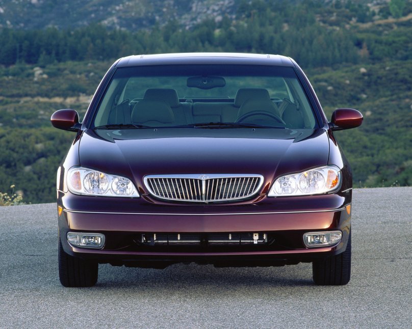 Nissan Cefiro a33 2000