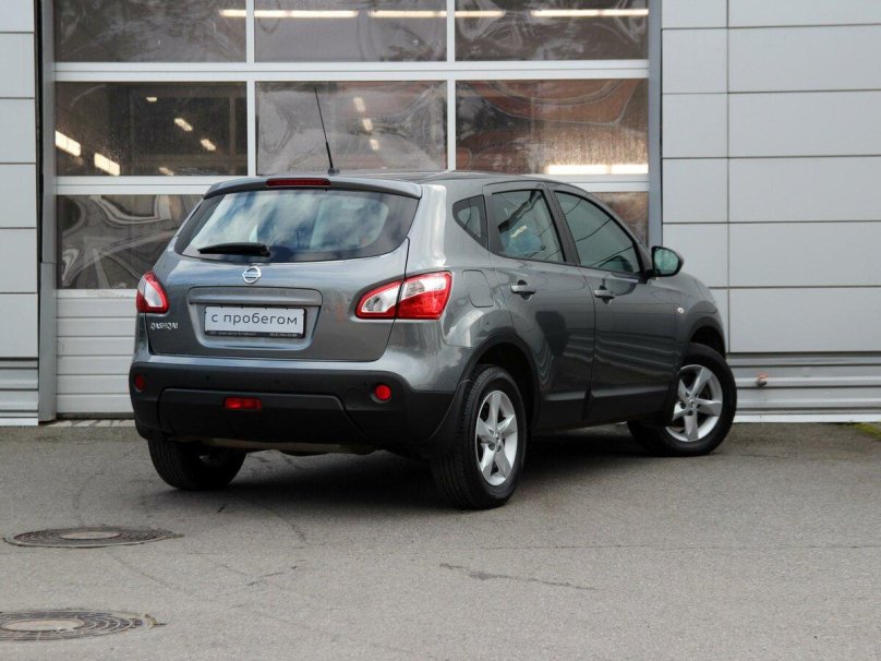 Nissan Qashqai 1 поколение