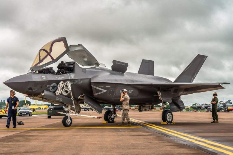 Стелс-истребитель f-35