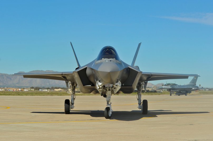 F 35 Lightning 2