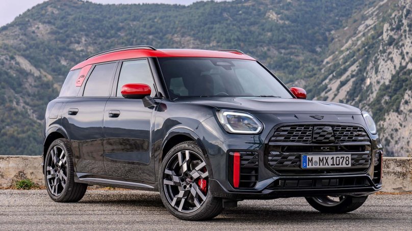 Мини кроссовер