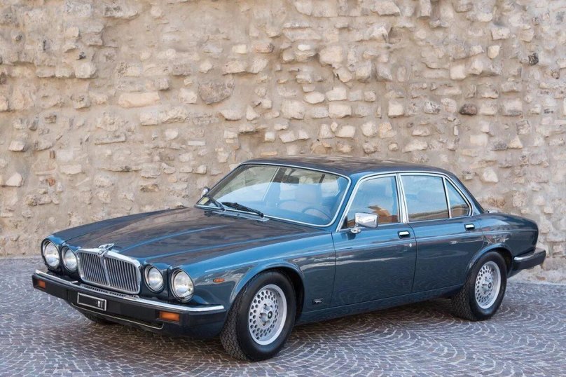 Jaguar xj6