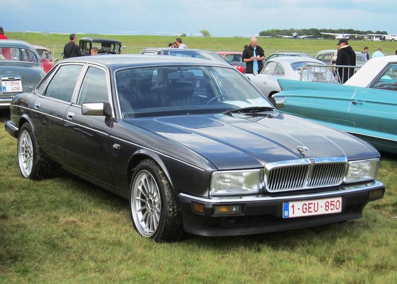 Jaguar XJ (xj40)