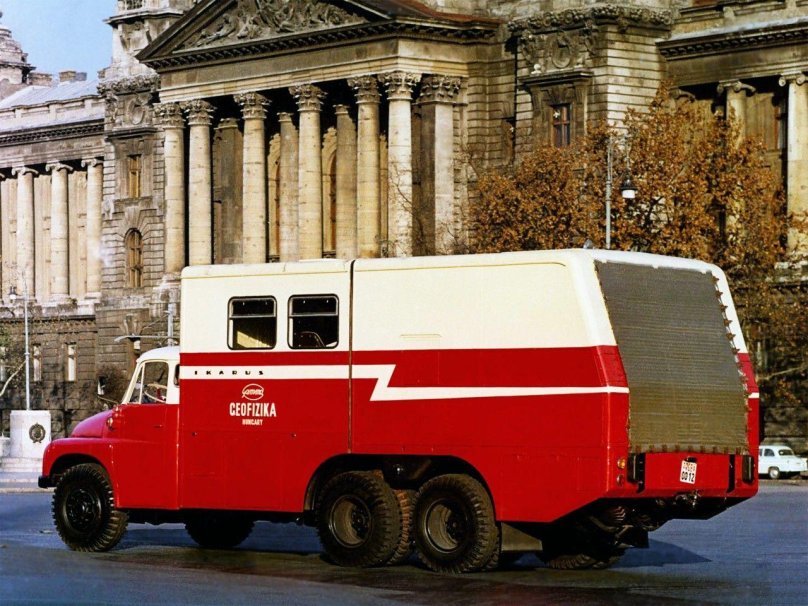 Tatra t138
