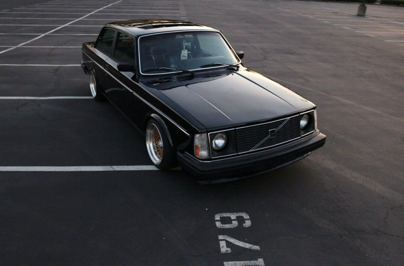 Volvo 242 Custom