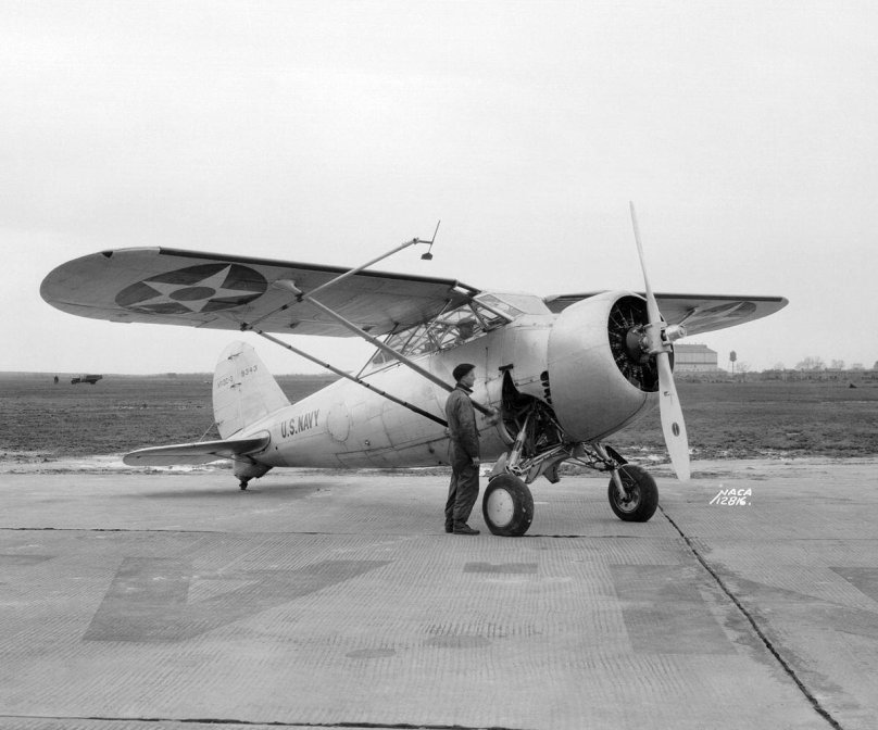 Curtiss xf13c