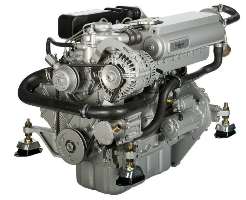 Морской двигатель