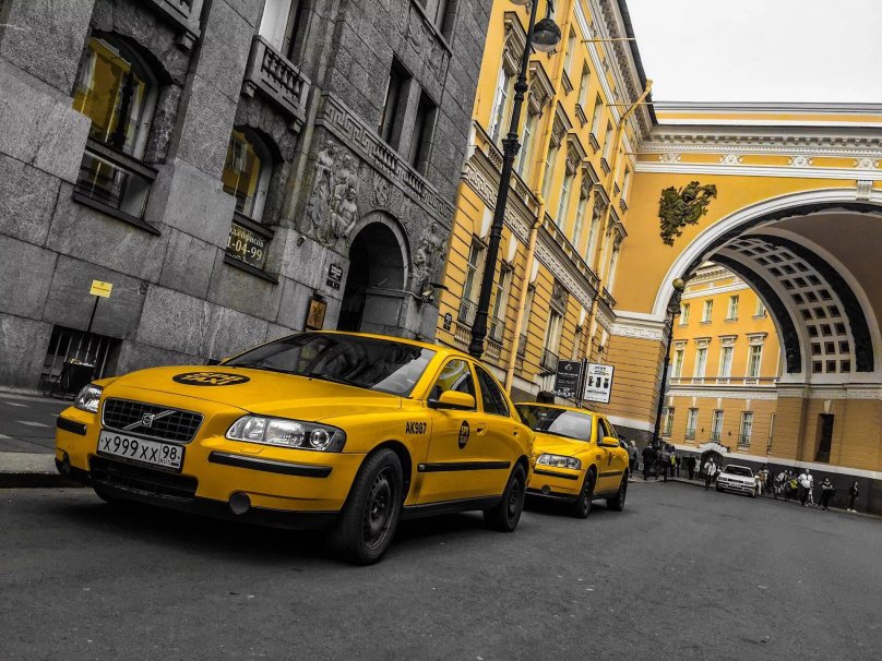 Вольво такси
