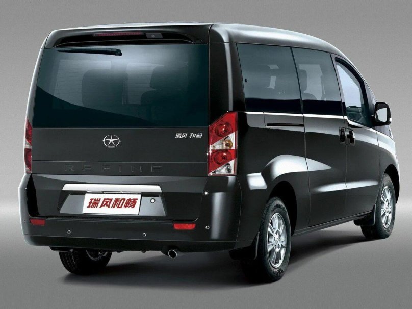 Минивэн JAC m5
