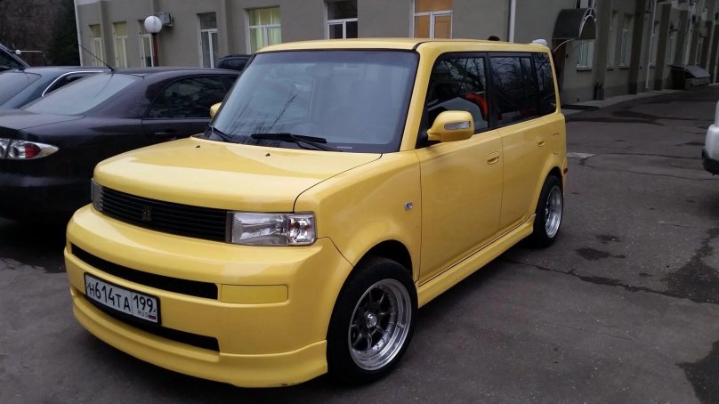 Scion XB 2