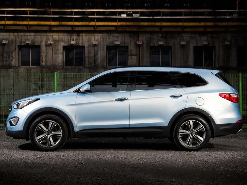 Hyundai Grand Santa Fe 2013