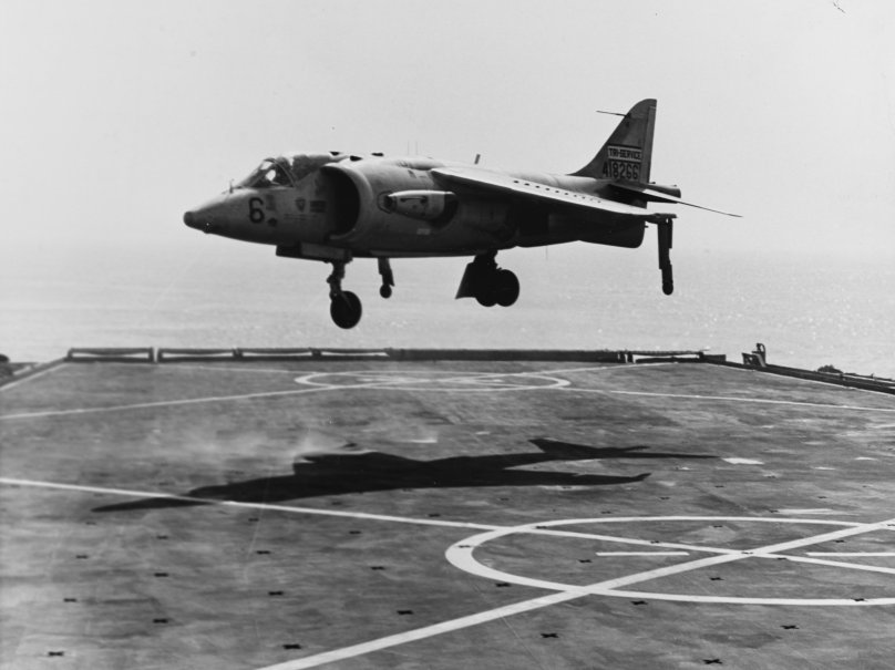 Hawker Siddeley Kestrel p 1127