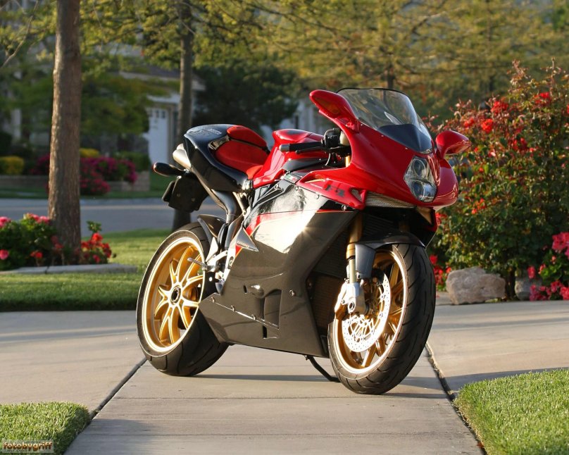 Мотоцикл MV Agusta f4