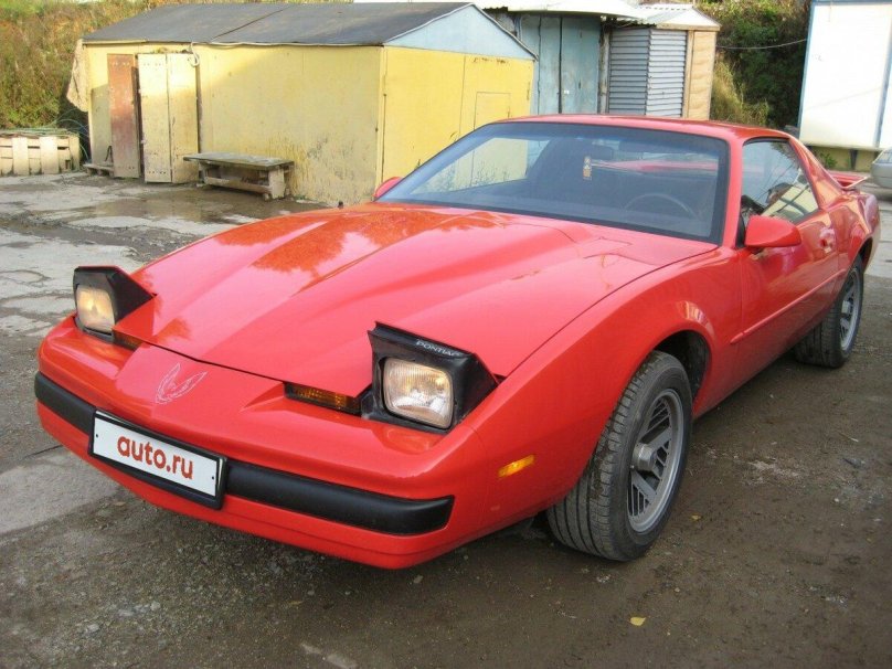 Pontiac Firebird 1990