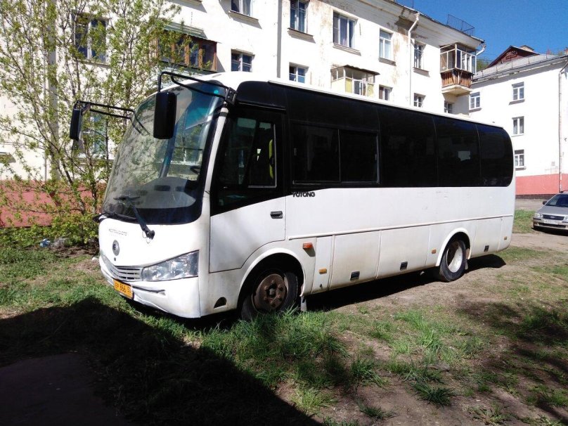 Автобус Ютонг 27 мест