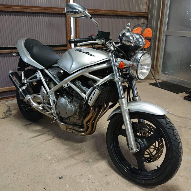 Suzuki Bandit 250 gj77a