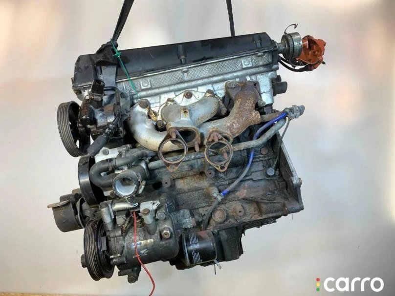 КПП является поддоном ДВС Сааб 900 1979