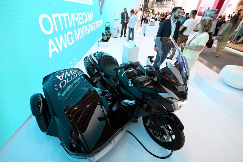 Российский электромотоцикл Aurus Merlon