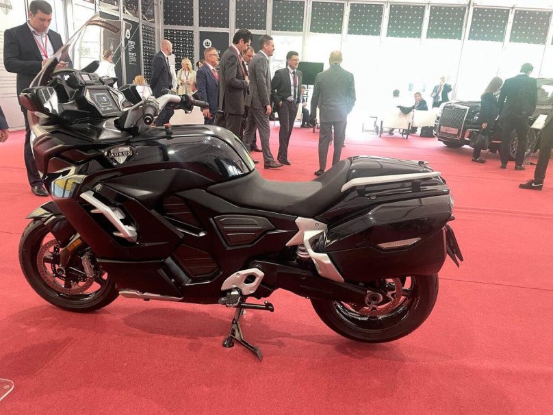 Электромотоциклов Aurus Merlon