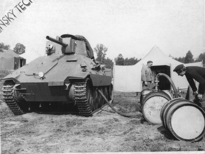 Огнемётный танк