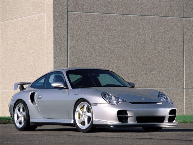 Porsche 911 gt2 2001