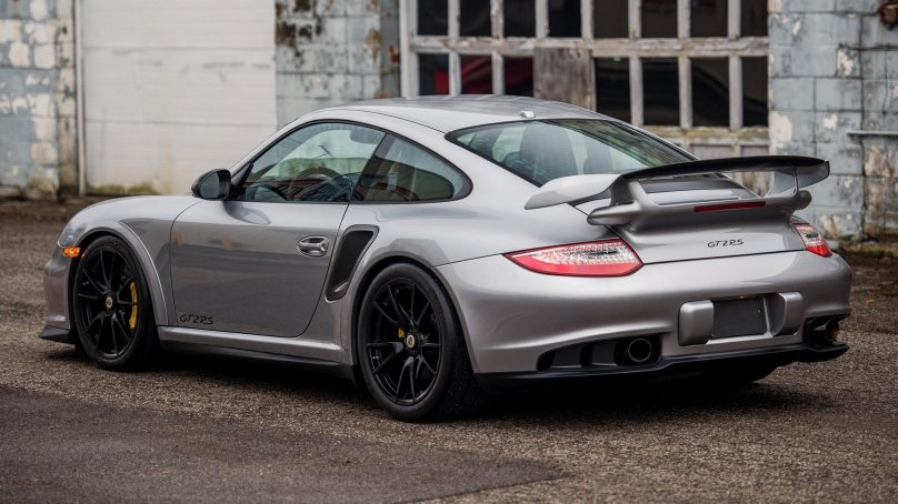 Porsche 911 gt2 RS 2010