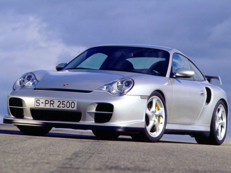 Porsche 911 gt2 2001