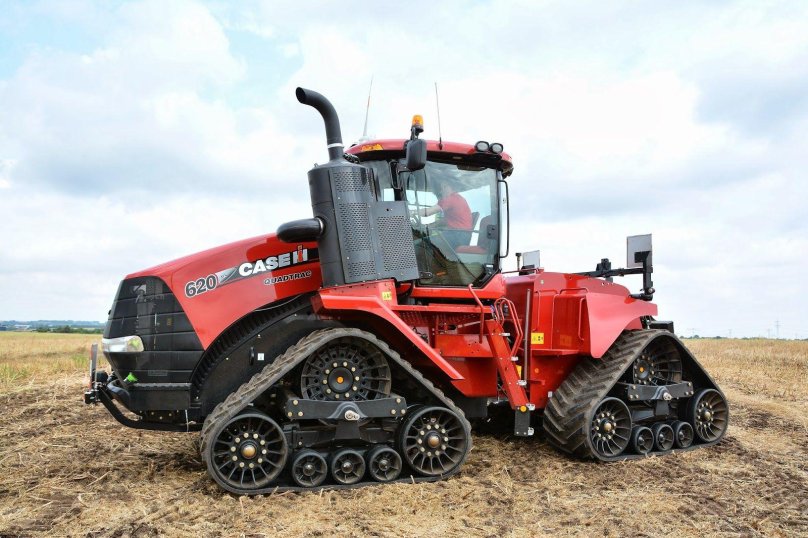 Трактор Case 620 Quadtrac