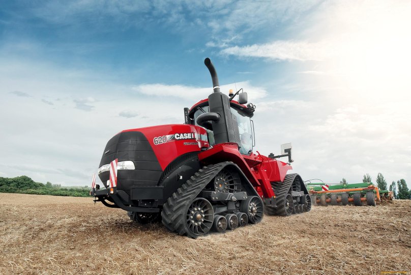 Трактор Case 620 Quadtrac