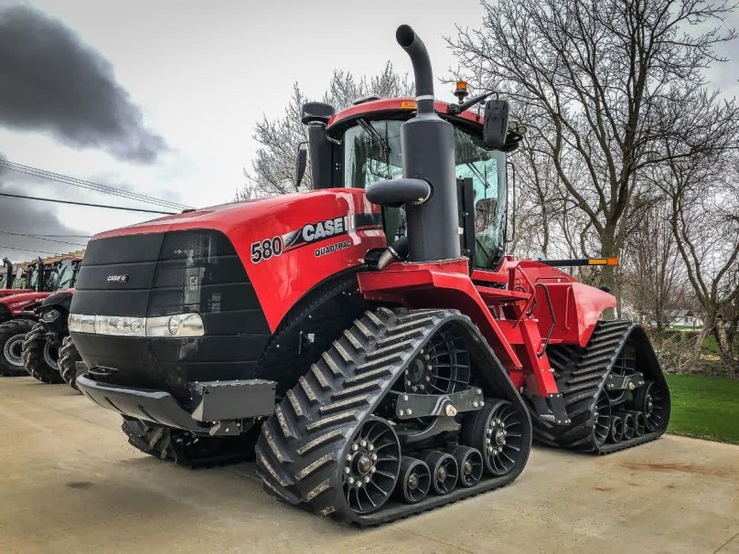 Гусеничный трактор Case IH Quadtrac 620