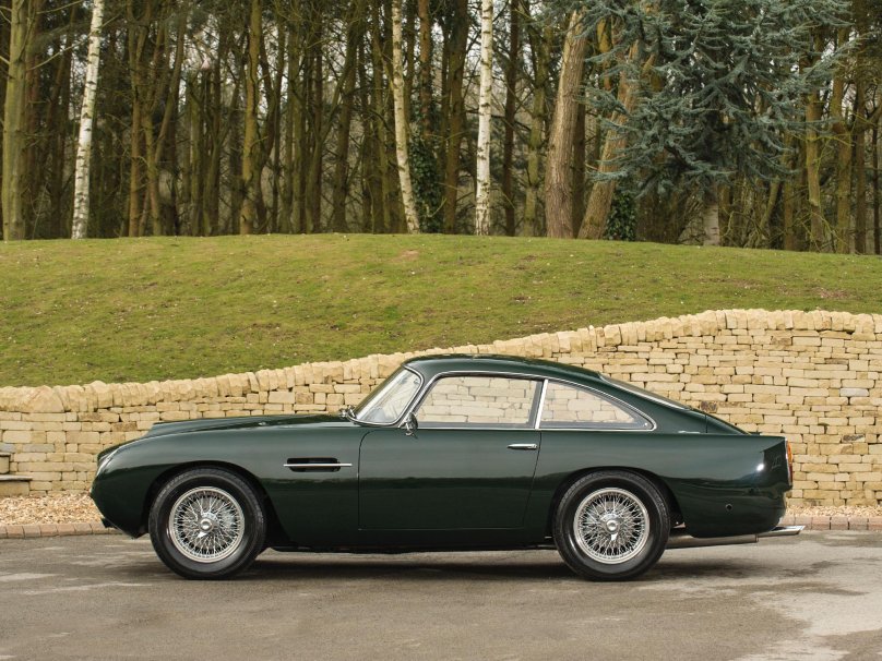 Астон Мартин ДБ 1