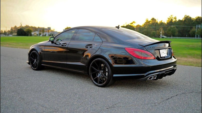 Мерседес Бенц CLS 63
