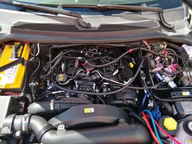 Land Rover Discovery 3 под капотом