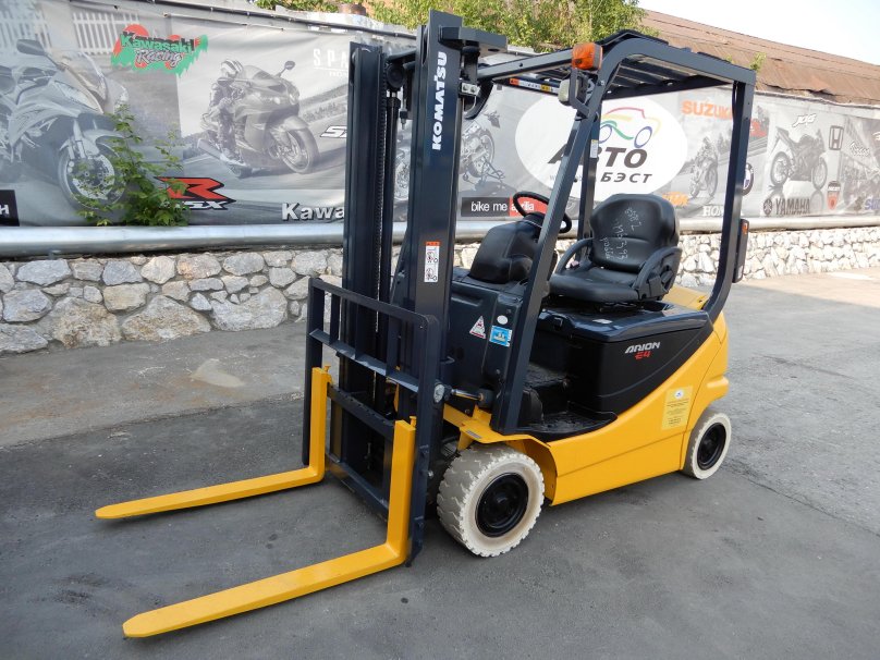 Вилочный погрузчик Komatsu fb15-12