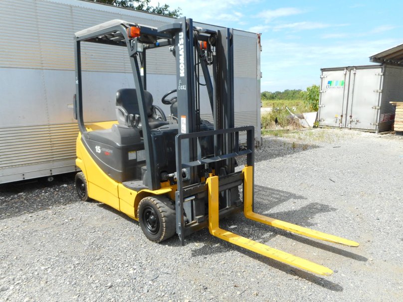 Погрузчик Komatsu fb15-12 весы