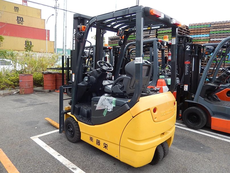 Вилочный погрузчик Коматсу