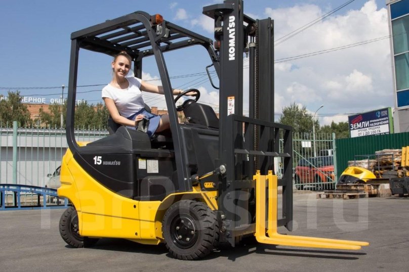 Вилочный электропогрузчик Комацу